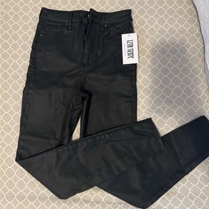 12th tribe "NIXON BLACK COATED PANT"